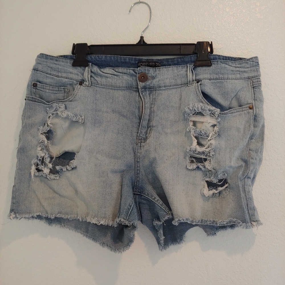 Forever 21 distressed shorts